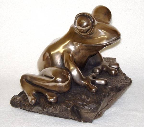 - a Sculpture by Lawrence Murley, measuring 18 x 23 cm (H x W) £285